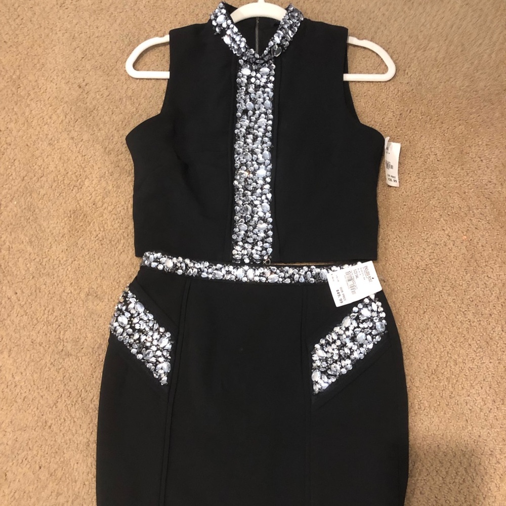 Beautiful embellished two piece set!